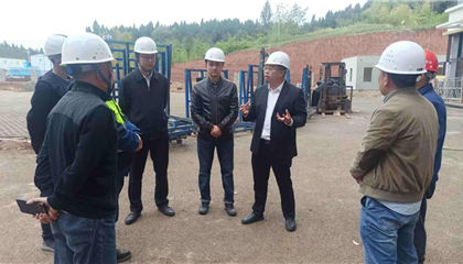 石鎮(zhèn)槐、陳箐帶隊(duì)暗訪督導(dǎo)重大項(xiàng)目建設(shè)和安全生產(chǎn)工作